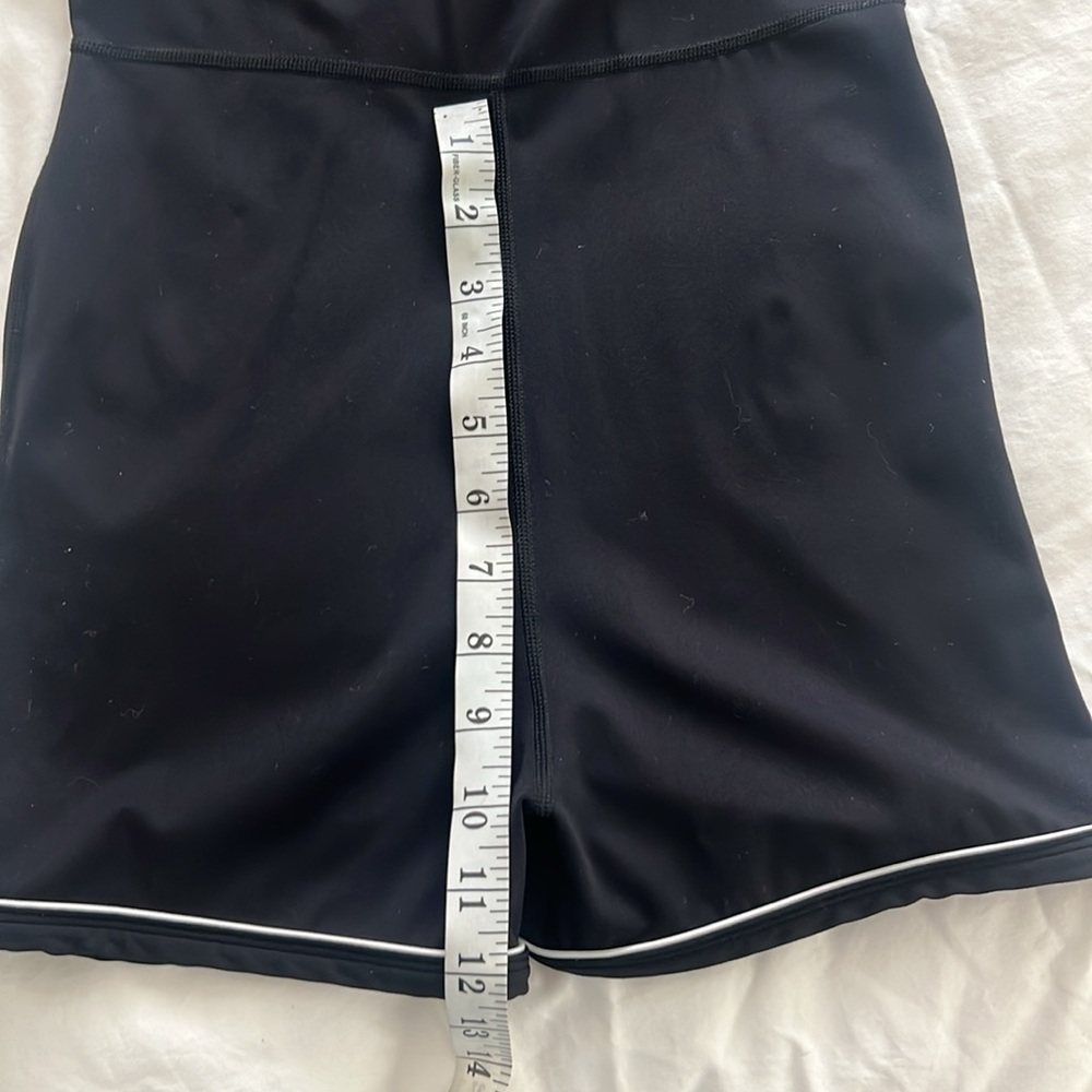 SET Active Black Romper with White Trim - Picture 6 of 6